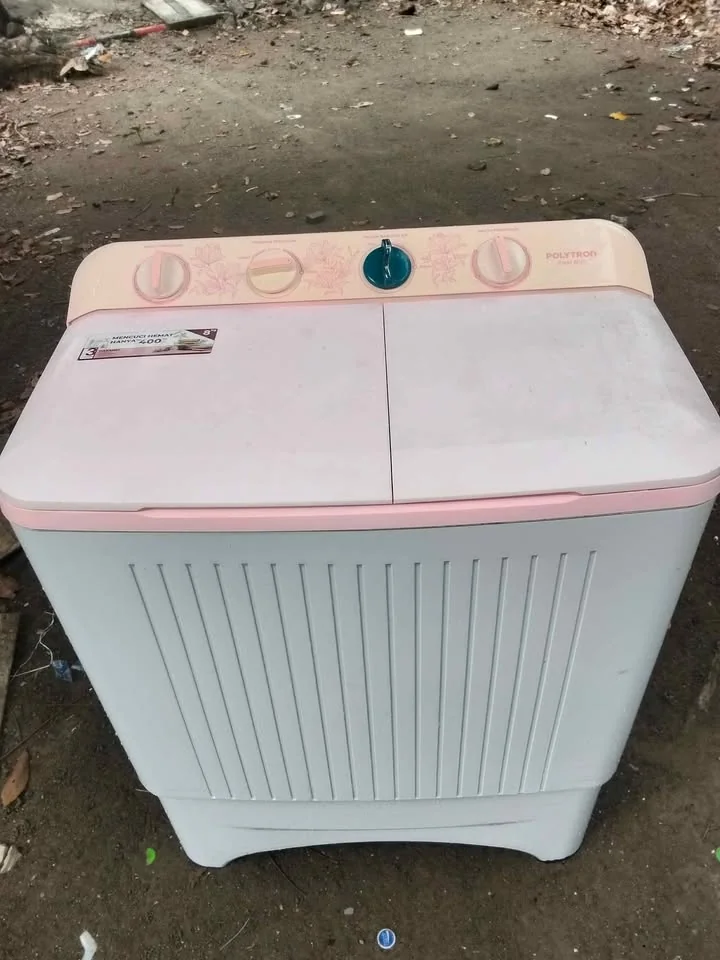 Mesin cuci 8kg Polytron