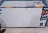 Dijual showcas chiller kulkas frezzer pemakaian 2 tahun