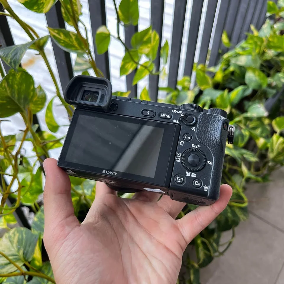 Kamera sony a6300 kit mulus sc rendah fullsetbox