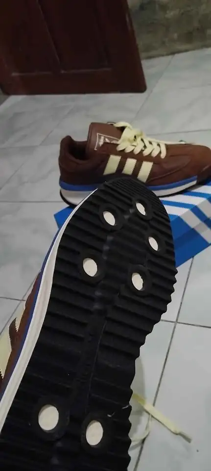 sepatu running