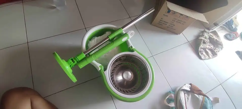 Alat pel lantai rumah