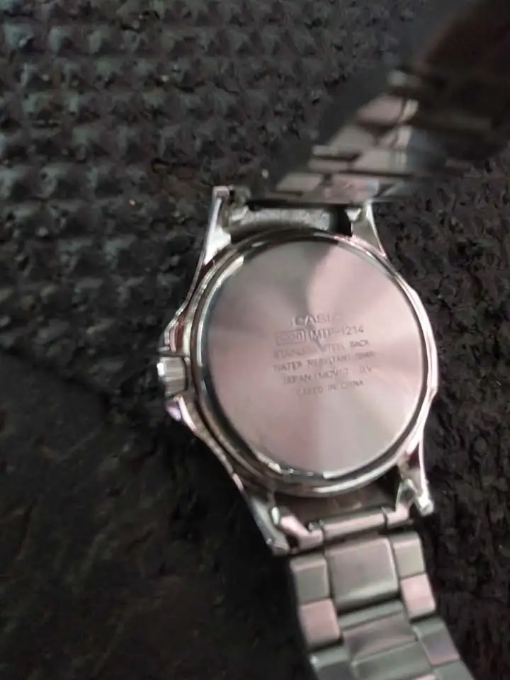 Jam tangan Casio seri MTP-1214,