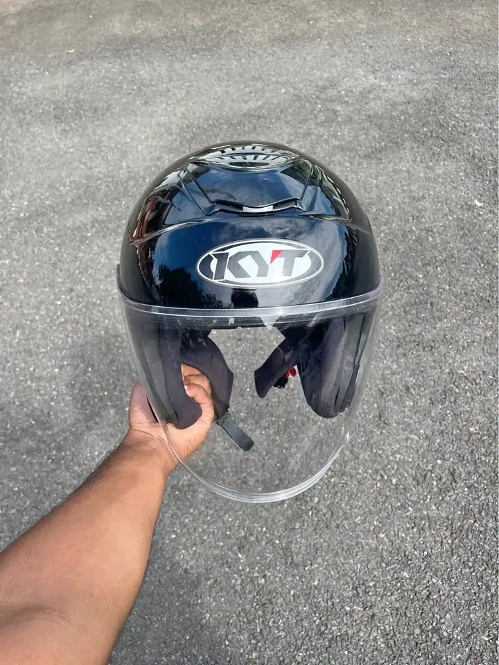 KYT KYOTO R Hitam Glossy XL