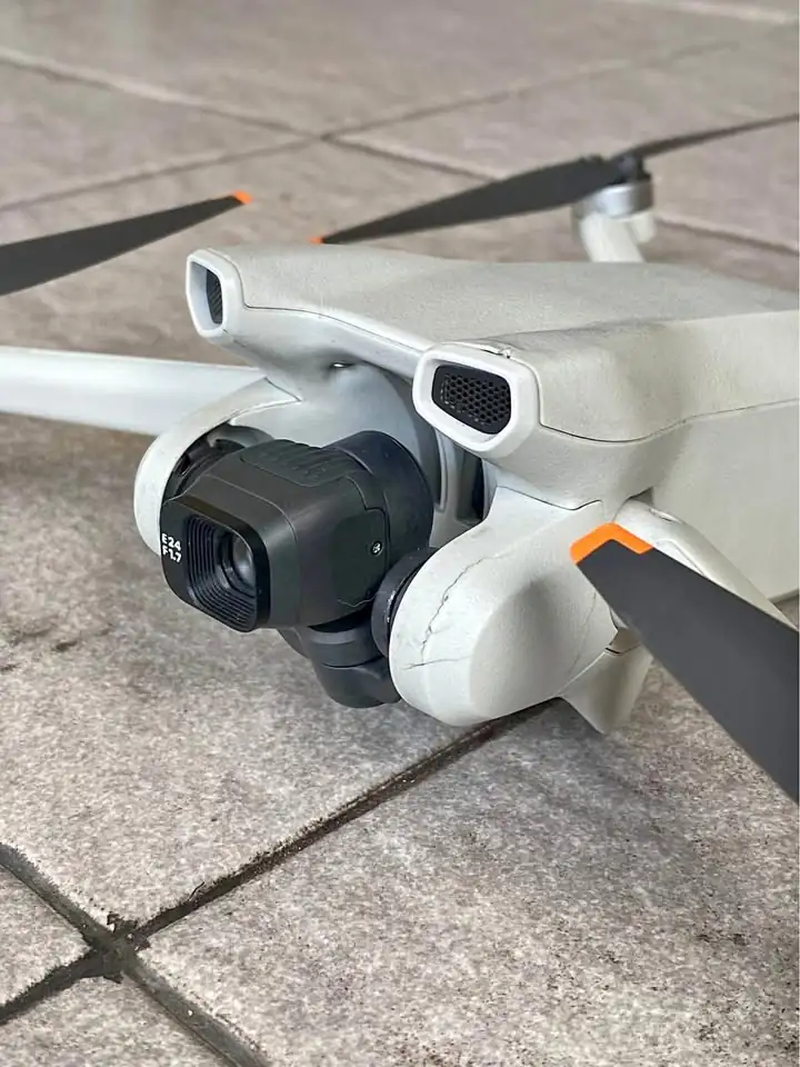 Drone only DJI Mini 3 Dengan Baterai