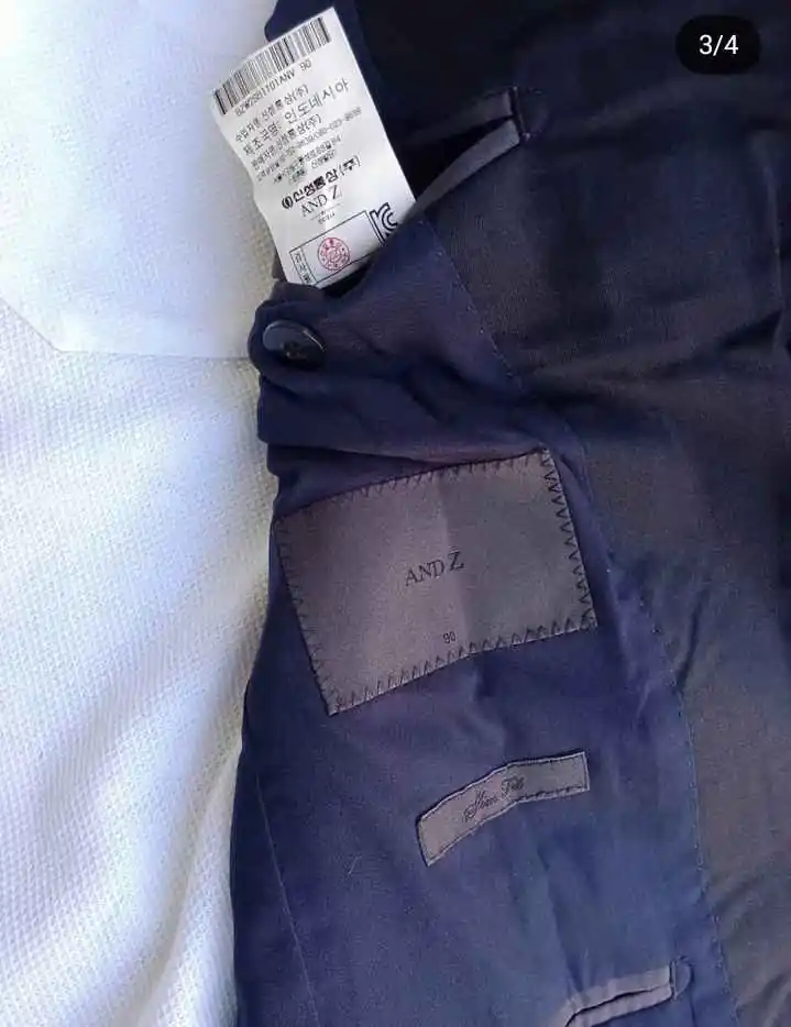 Jas biru gelap