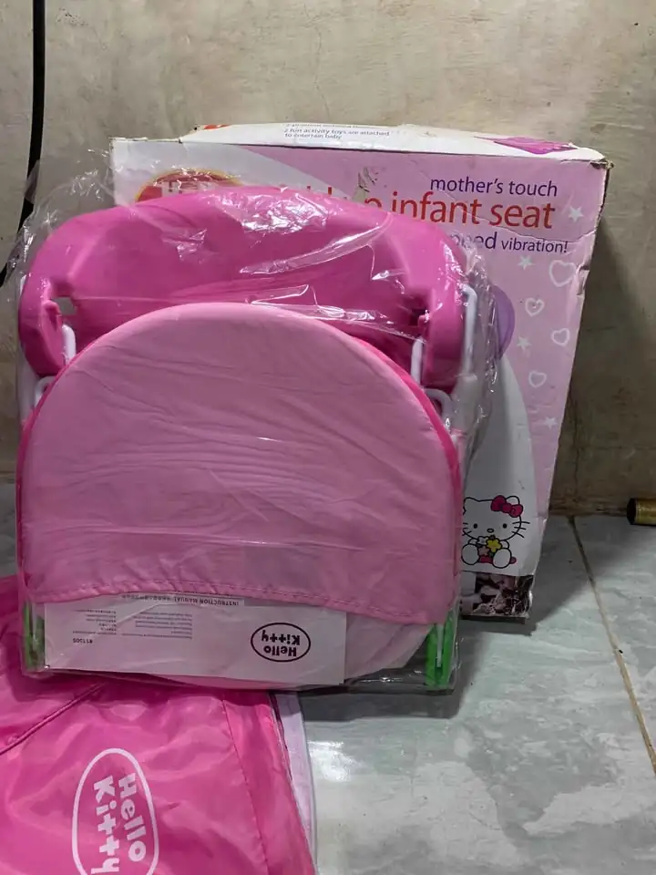 Kursi duduk bayi