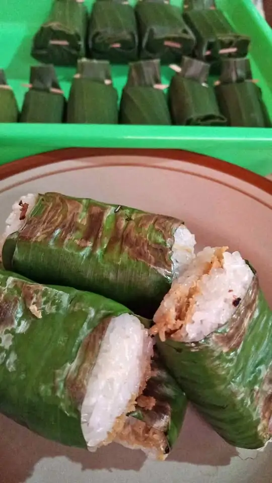 Lemper bakar isi ayam