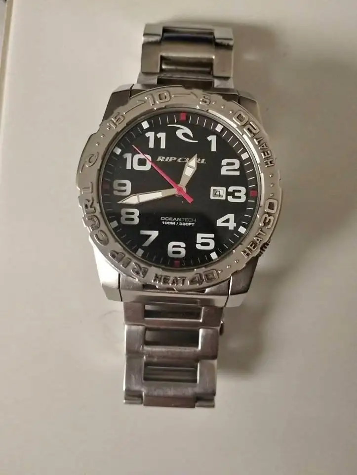 Jam tanggan merk ripcurl ori