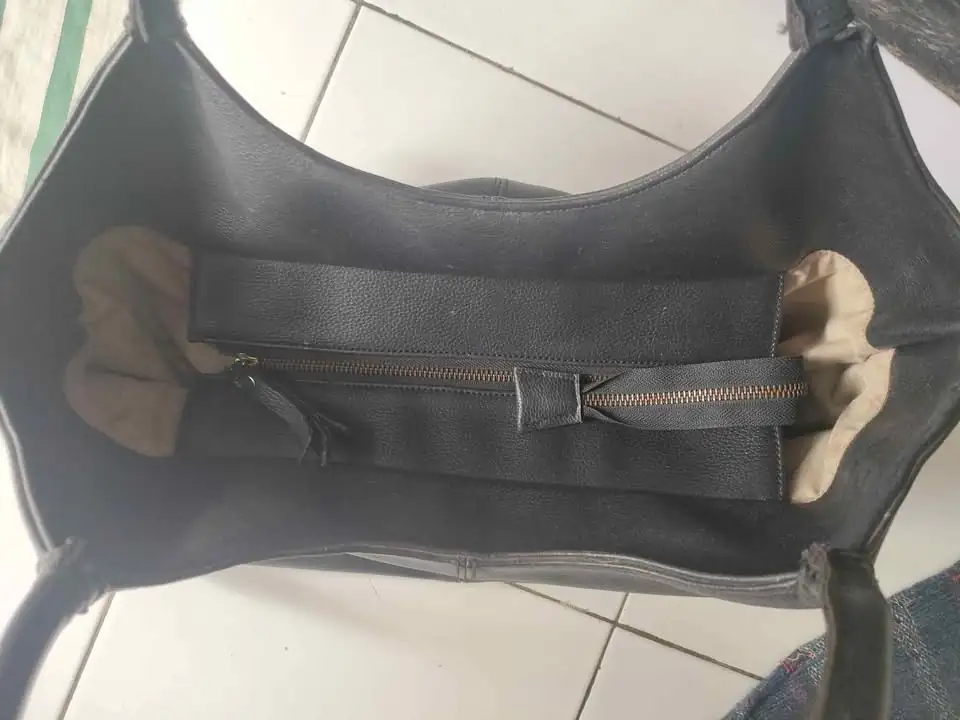 Tas Wanita Kulit merk Mole Indonesia