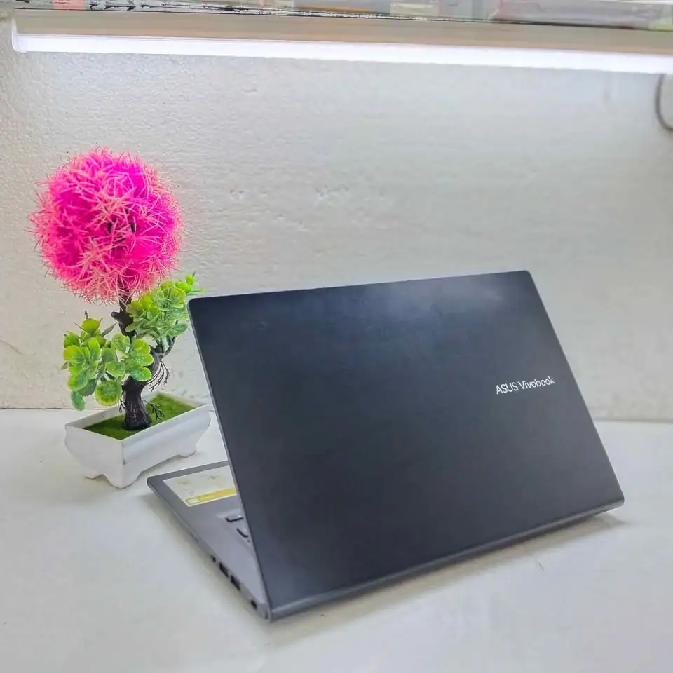 LAPTOP ASUS A1400EA •