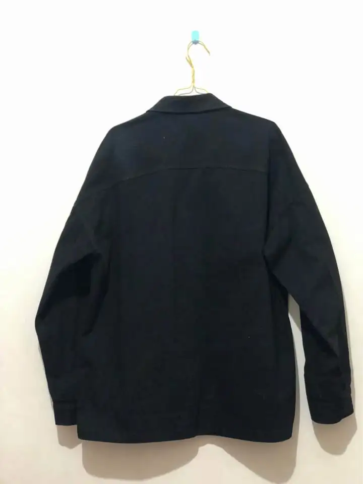 Jaket kasual tebal