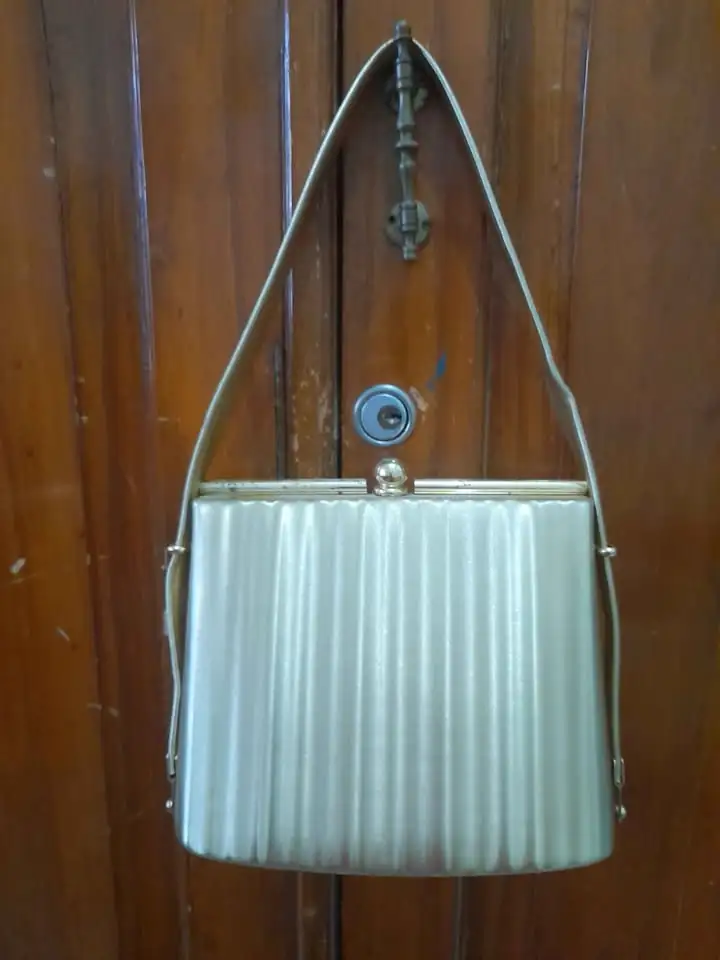 Tas wanita