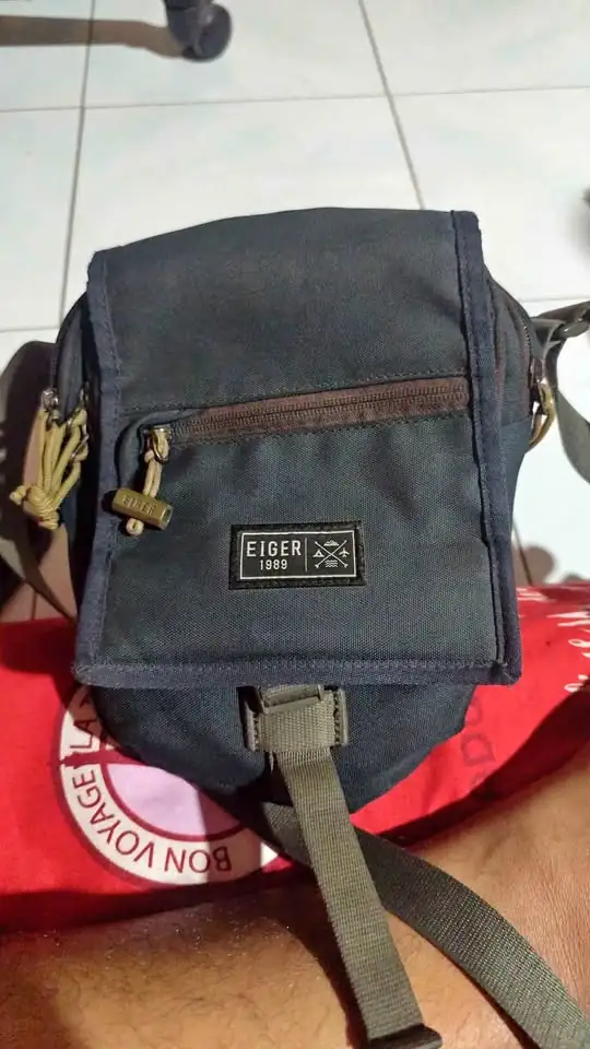 Tas slempang eiger ori
