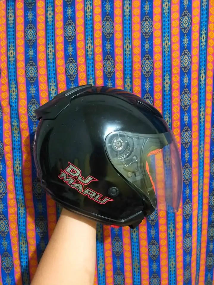 Helm KYT dj maru M