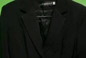 JAS HITAM. BLAZER HITAM LIKE NEW UKURAN S PRELOVED