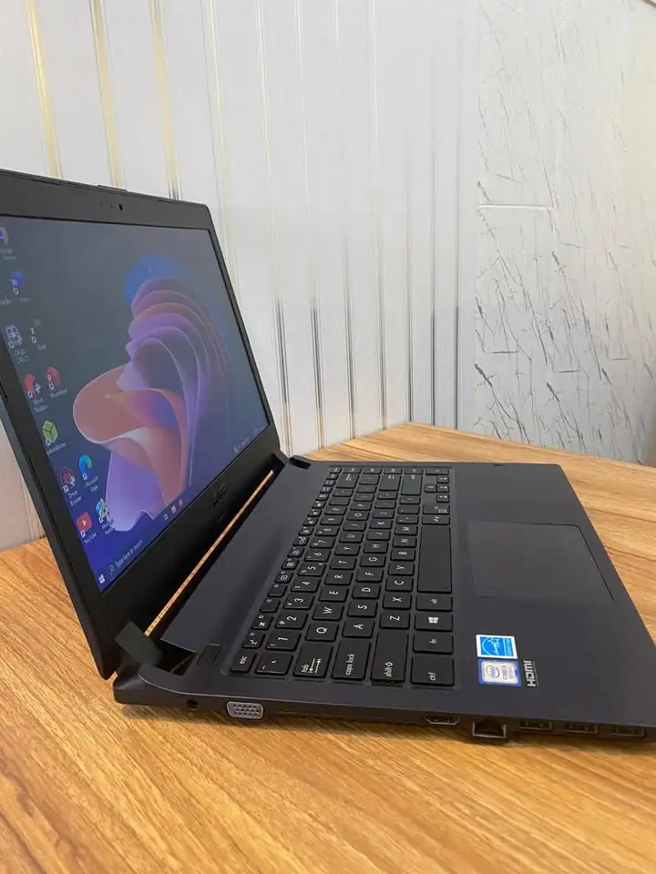 Laptop Second ASUS PRO P1440FA Intel Core i3-8145U