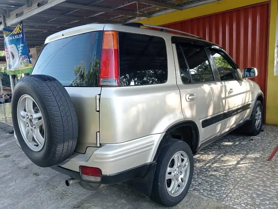 Mobil bekas murah CRV AT Tahun 2002 Gagah