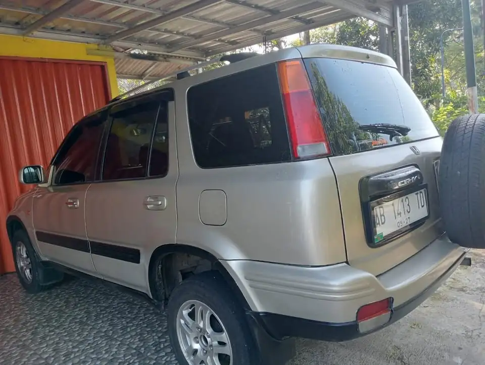 Mobil bekas murah CRV AT Tahun 2002 Gagah