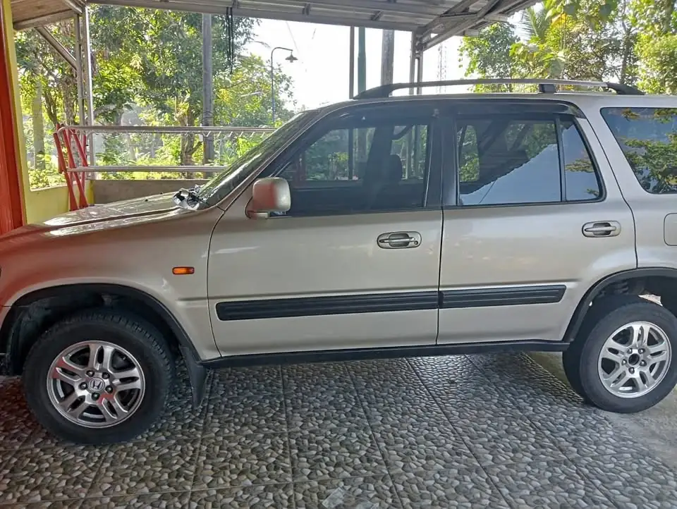 Mobil bekas murah CRV AT Tahun 2002 Gagah