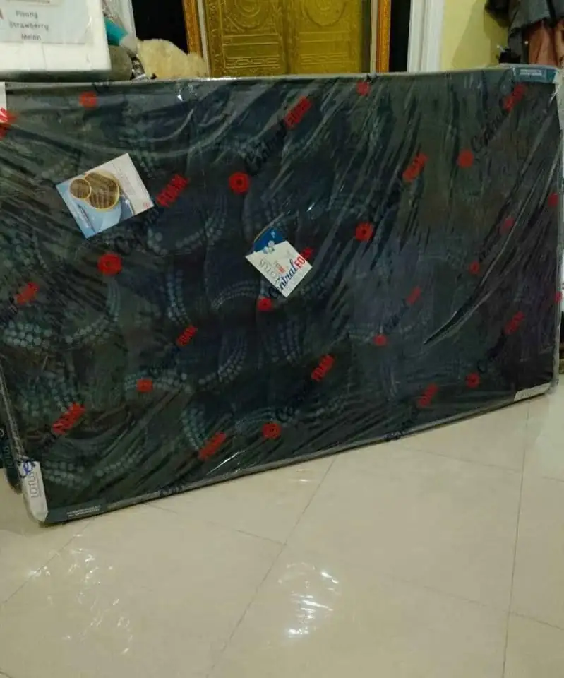 Kasur busa rebonded merk Central Lotus