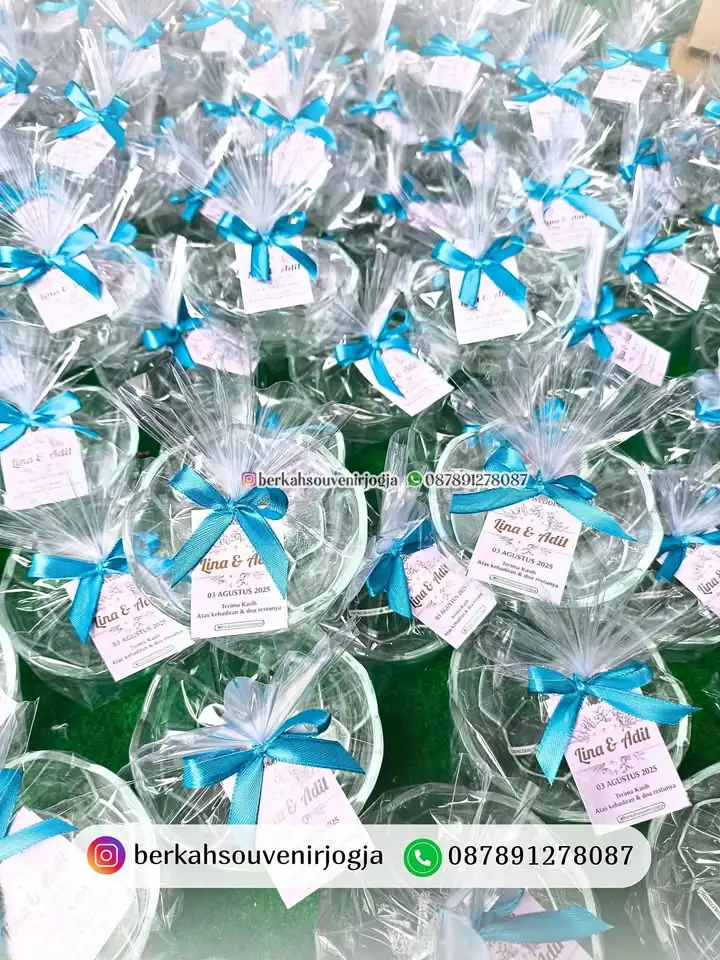 Souvenir mangkok