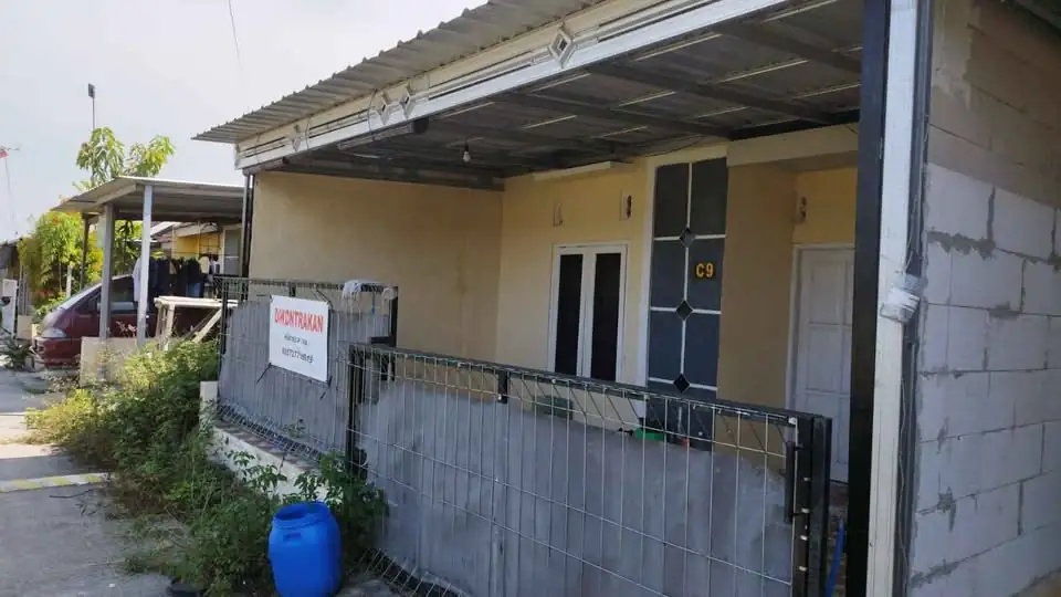 Disewakan/Kontrakan Rumah Murah Nyaman dekat KIK
