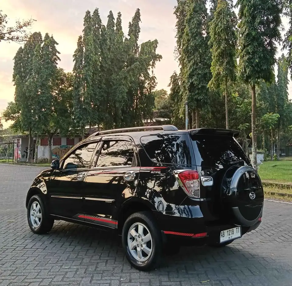 2008 Daihatsu mobil keluarga