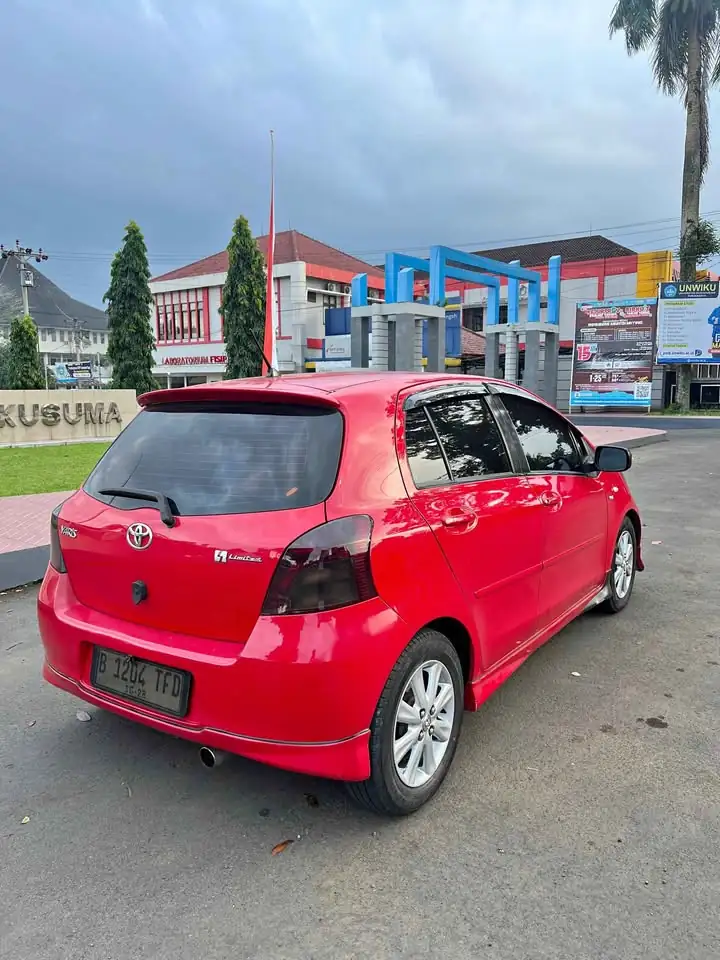 2008 Toyota yaris