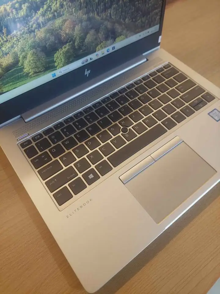 Laptop mewah HP Elitebook 830 G6 Ram 16 GB second mulus cantik