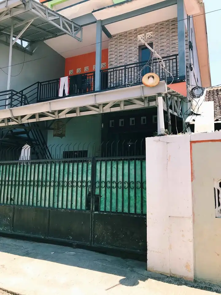 Ruang Pribadi Disewakan