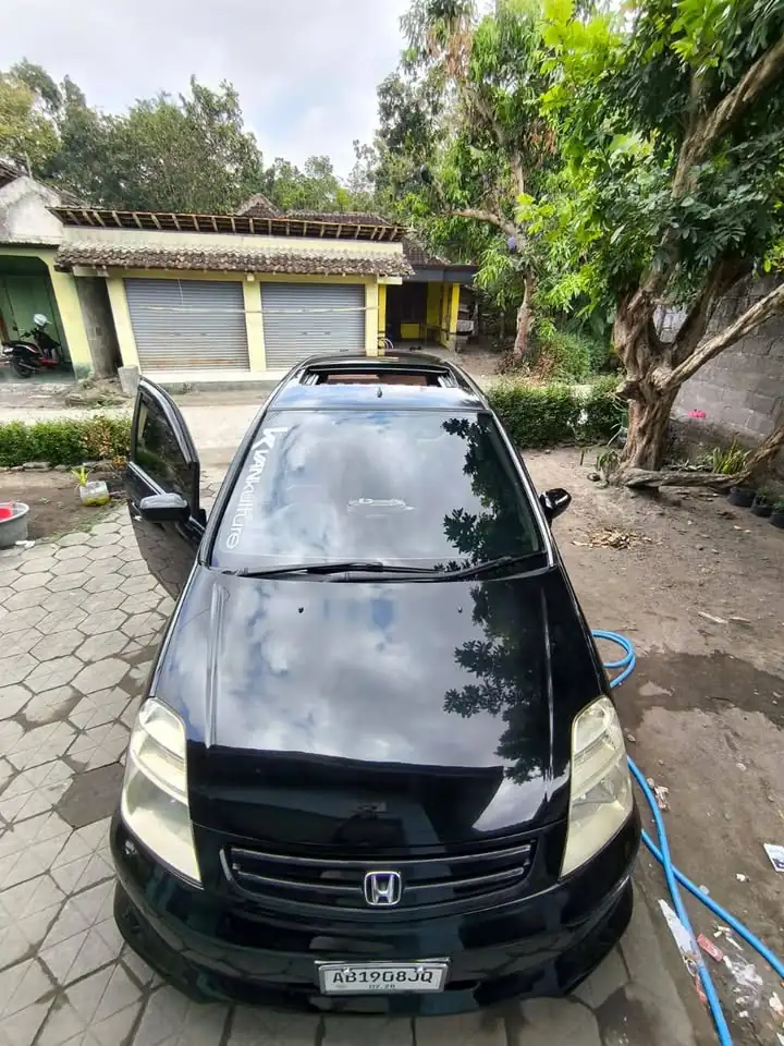 2003 Honda stream
