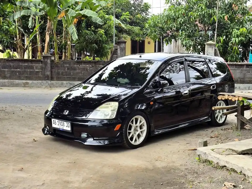 2003 Honda stream