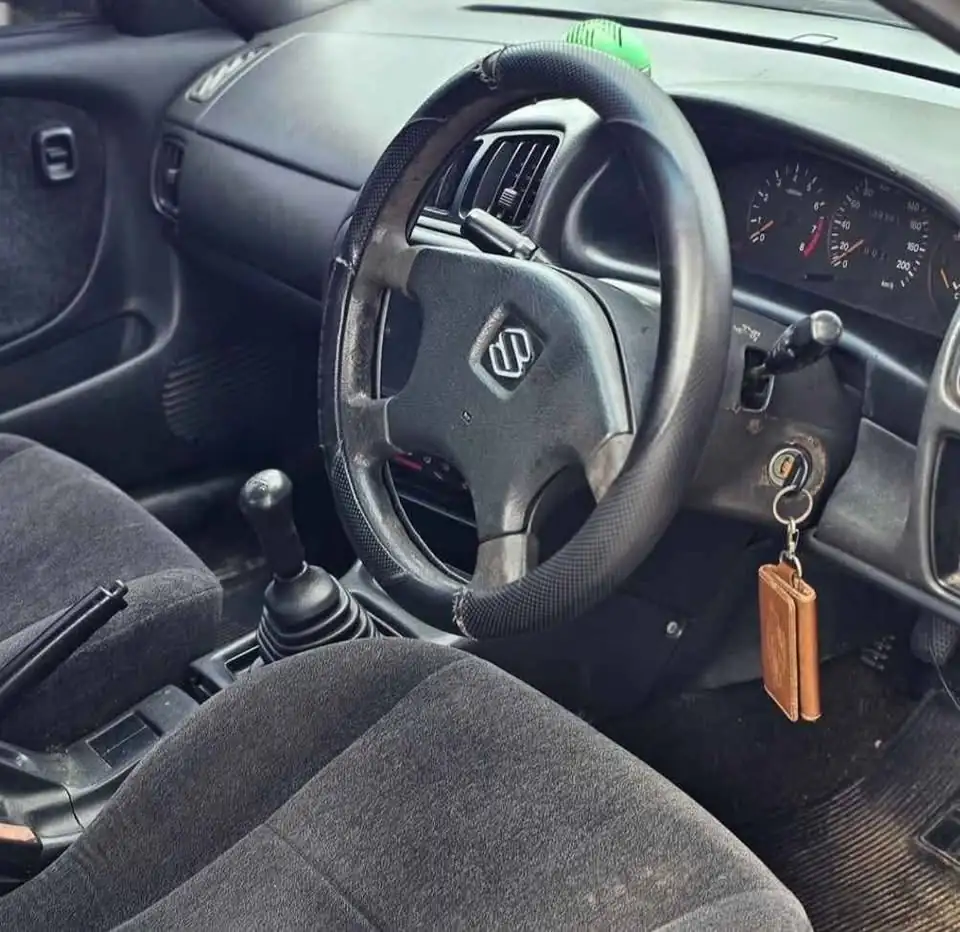 Mobil bekas Suzuki Baleno 1997