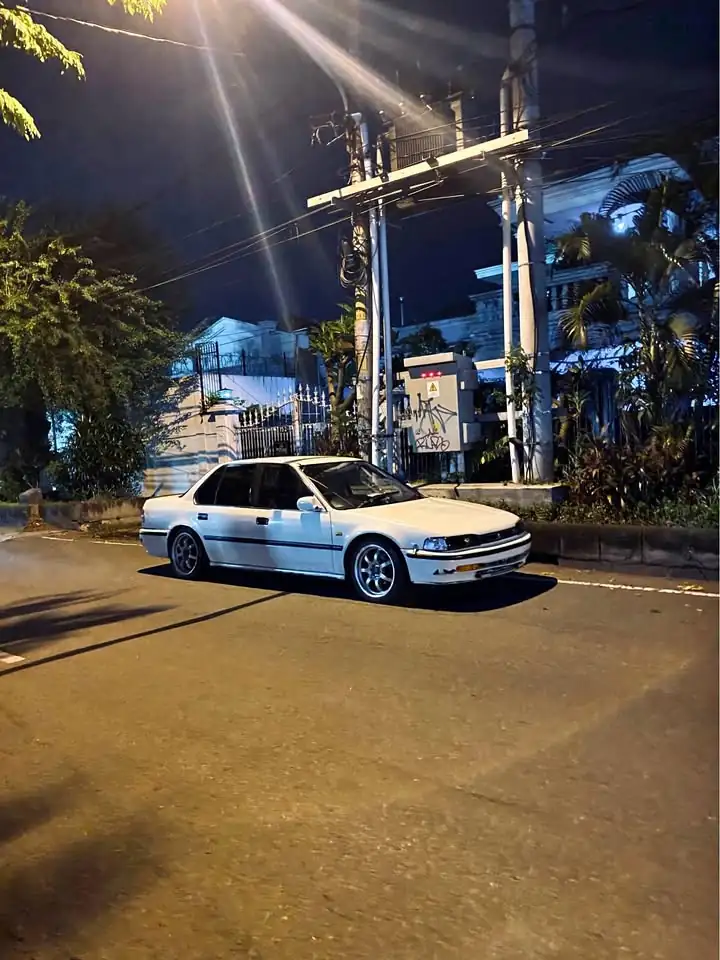 1990 Maestro sedan