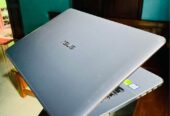 Laptop asus core i3 gen6 Ram 8 SSD VGA Nvidia 920mx