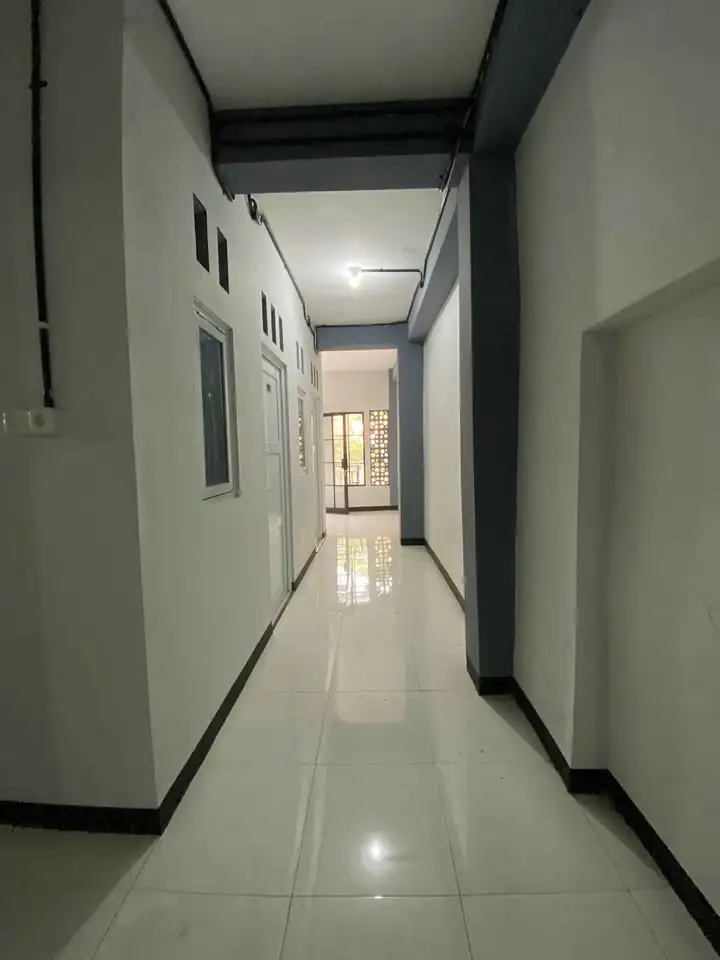 Ruang Pribadi Disewakan