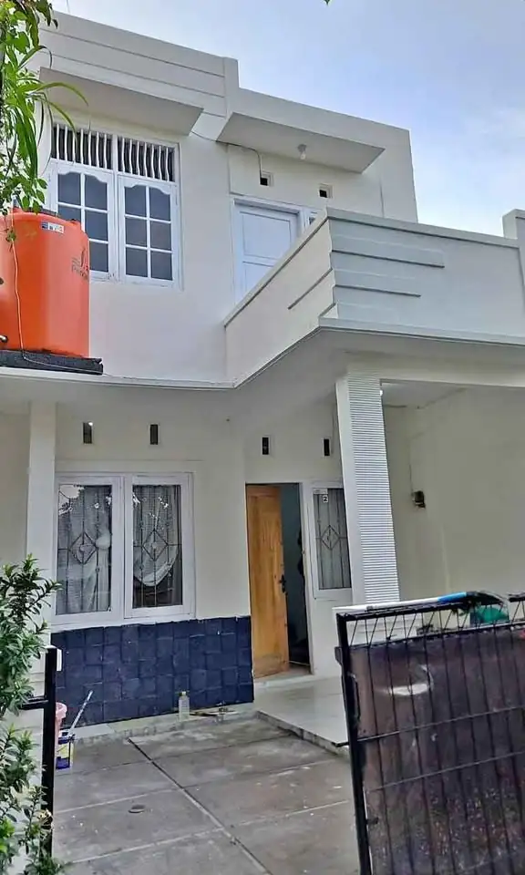 Jual Rumah 1,5 Lantai Lokasi Beringin Ngaliyan Semarang