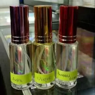 Parfume Pakaian