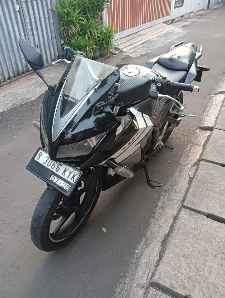 2016 Honda cbr 150r
