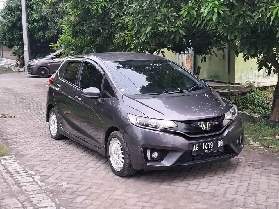 MOBIL BEKAS MURAH JAZZ RS 2016 DISKON DP 3JT!!