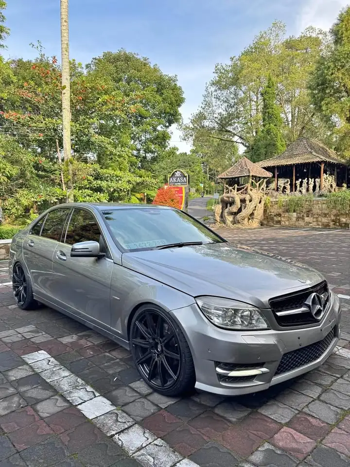 Mercedes-Benz w204 c200