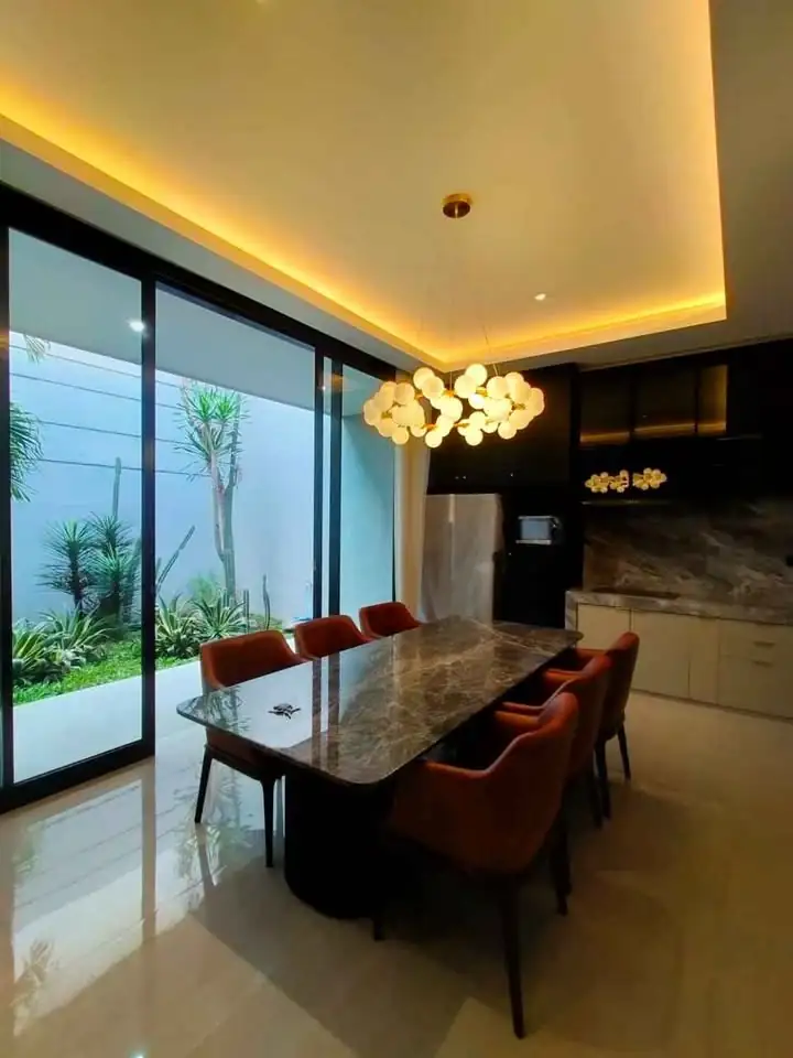 4 KT 4 KM – Rumah Rp260 jt/bulan