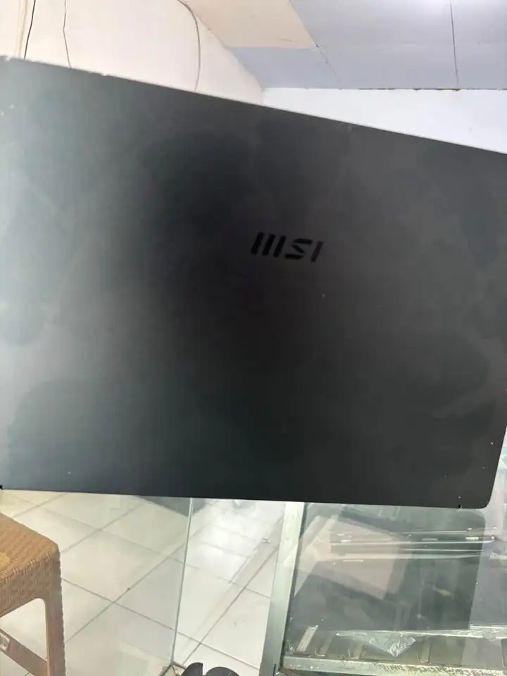 Laptop slim cakep intel core i3 generasi 10