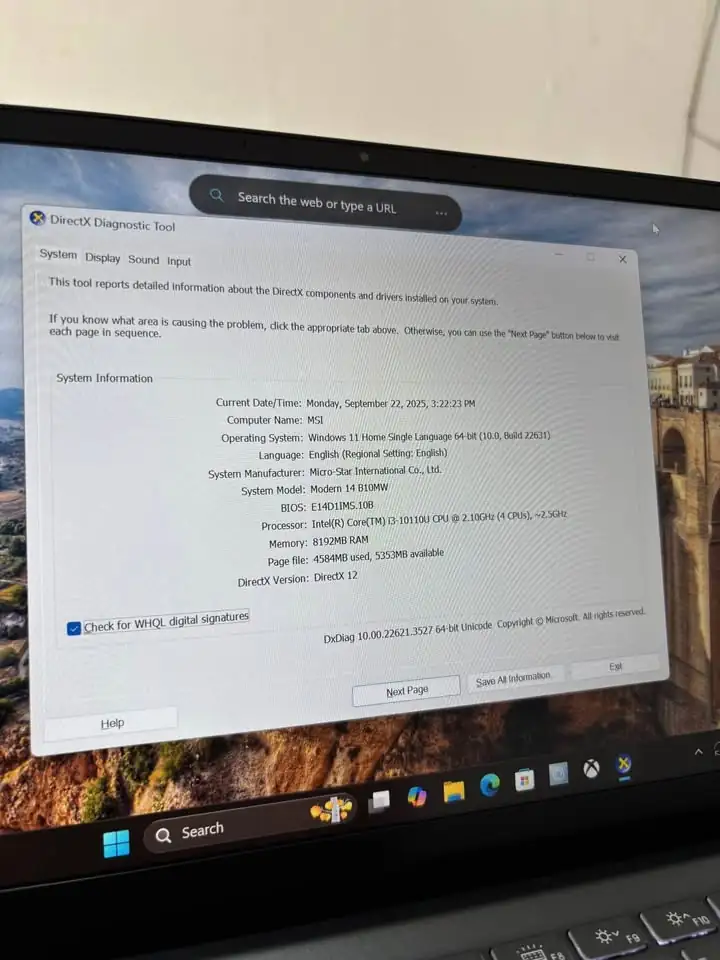 Laptop slim cakep intel core i3 generasi 10