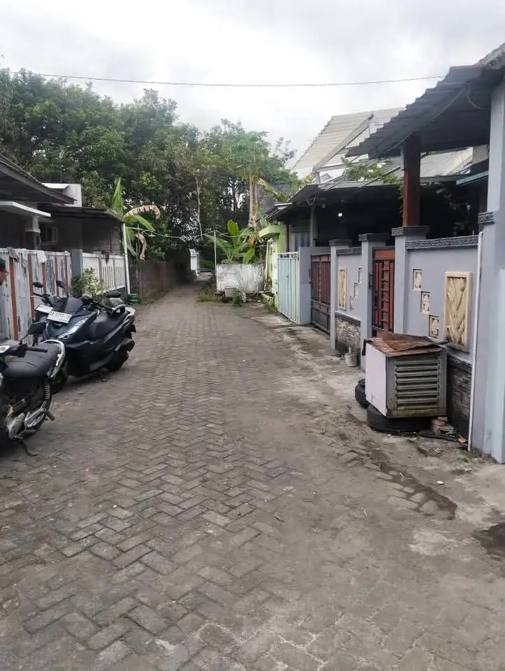 Jual rumah utara psar cebongan luas 120m hrg 350 jt negoo