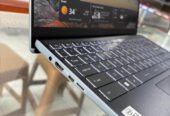 Laptop slim cakep intel core i3 generasi 10