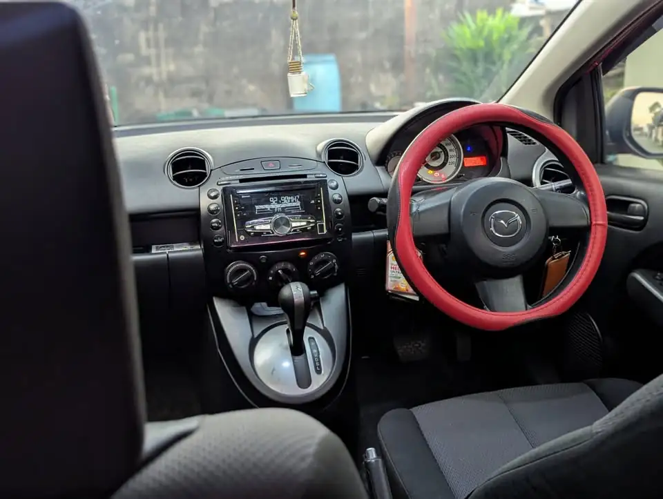 2012 Mazda 2 sport matic bekas