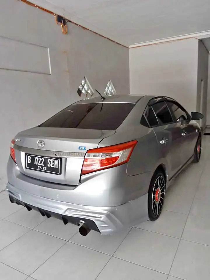 2014 Toyota limo