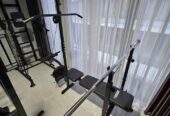 Alat Bench Press Gym
