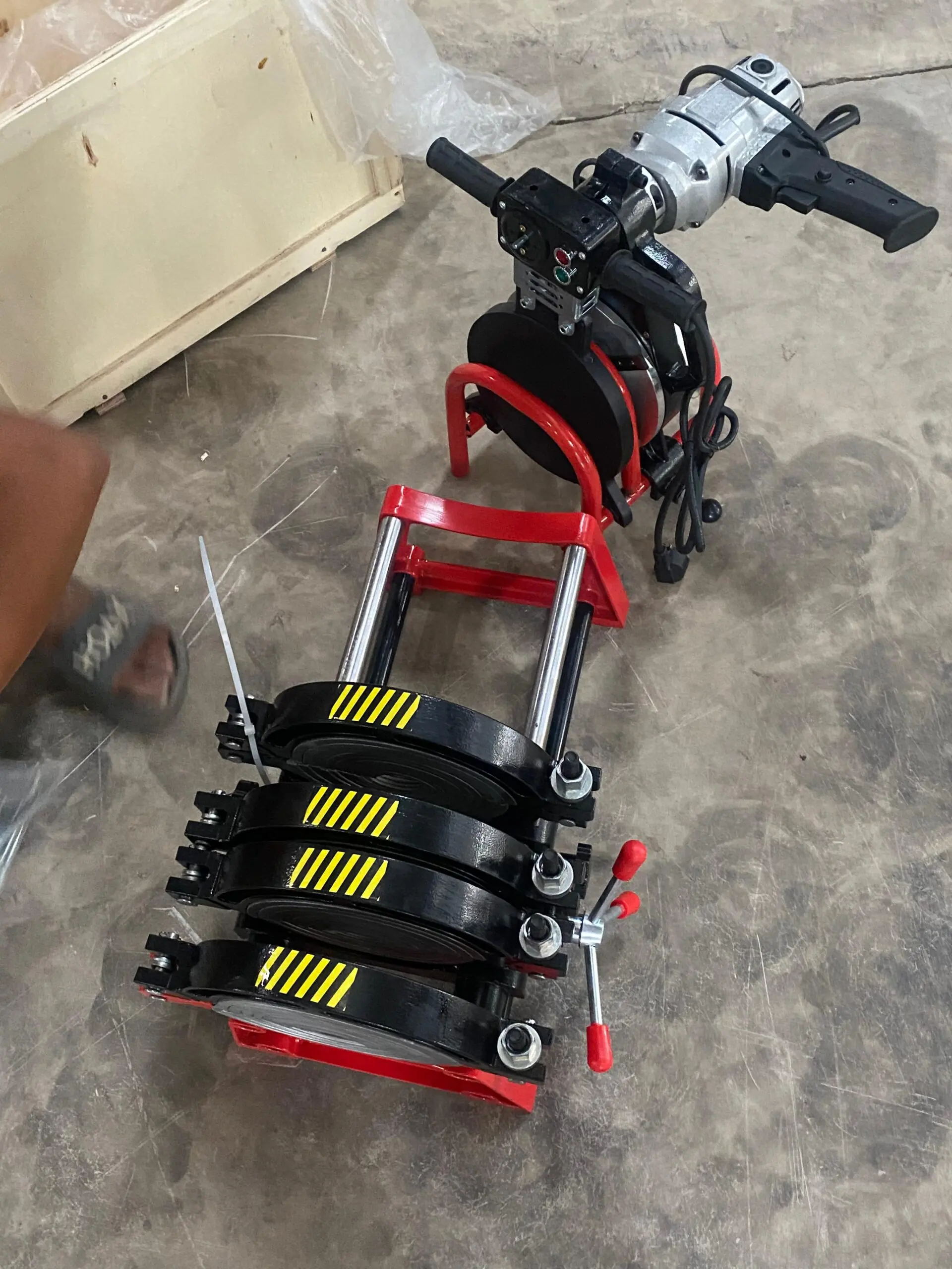 Pusat Mesin Las Pipa Hdpe Series-Y 4 Clamp 8 Inch 200mm